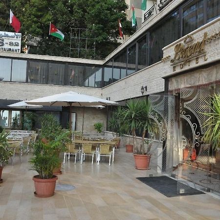 Legend Hotel Beirut Exteriör bild