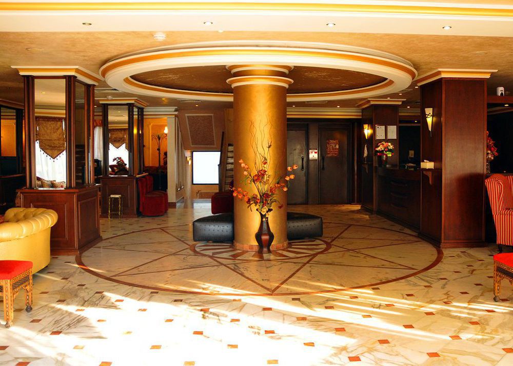 Legend Hotel Beirut Exteriör bild