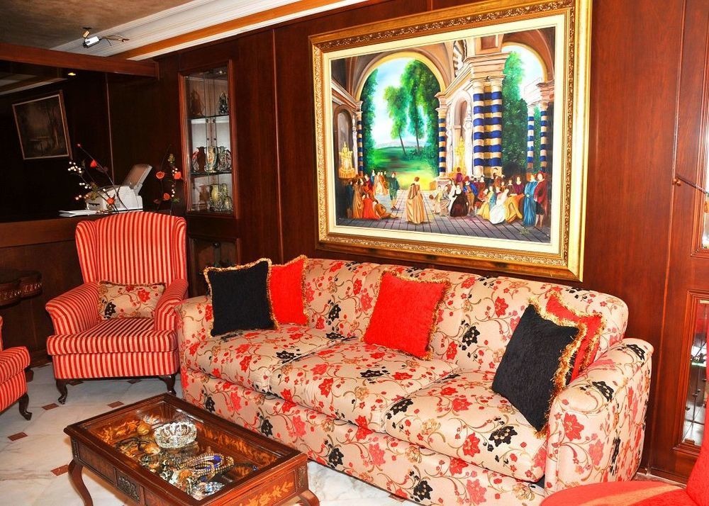 Legend Hotel Beirut Exteriör bild